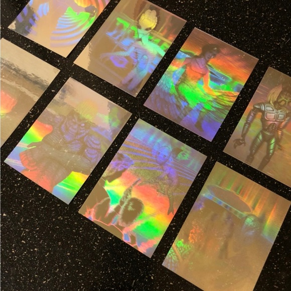 New Aliens Among Us Trading Cards | Boxed Set | Sealed - Picture 4 of 5